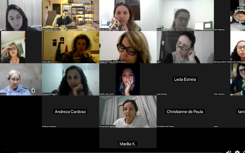 Aula ao vivo da Saboneteando com alunos em videoconferência